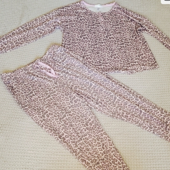 Just Be Womens Oversized L Pink Gray Leopard Print Pajama Set Ultra Soft - Picture 3 of 9